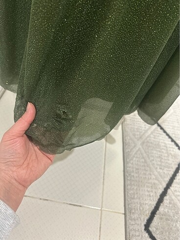 xl Beden yeşil Renk Yeşil düğünde bir kere giyildi etek ucundaki tülde ufak bi takıl