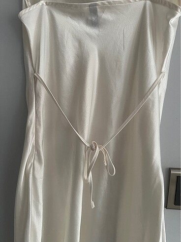 xs Beden beyaz Renk H&M Saten Elbise