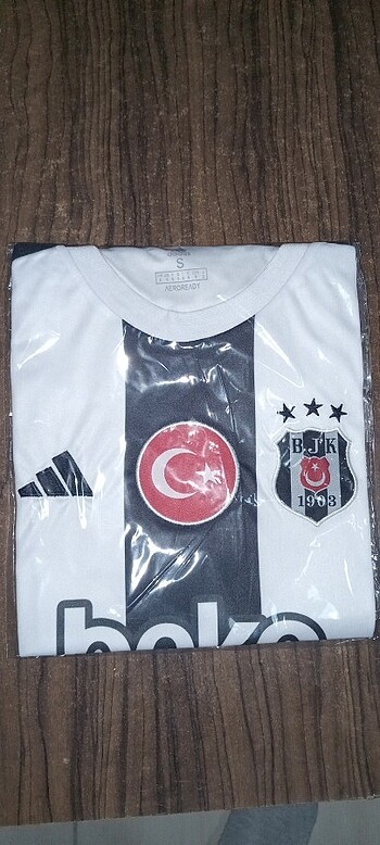 S-3xl Beşiktaş yeni sezon forması