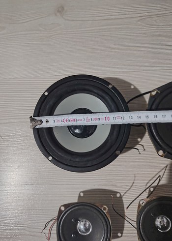 Farklı Boyutlarda Siyah Müzik Sistemi Hoparlörleri - Görsel 3