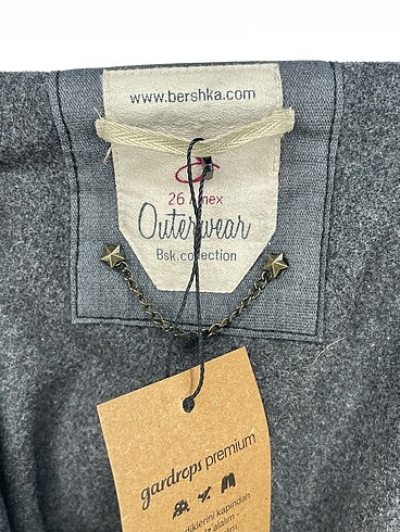 s Beden yeşil Renk Bershka Mont %70 İndirimli.