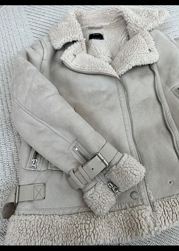 bershka xs