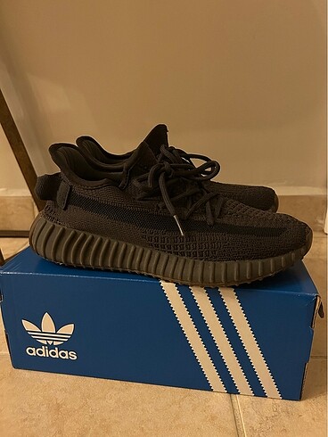 Adidas Yeezy