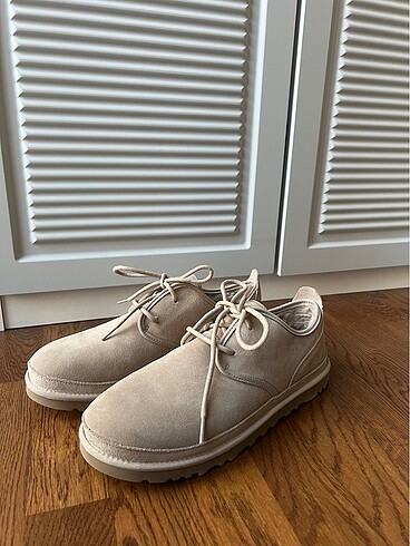 UGG ERKEK 44 NUMARA BOT