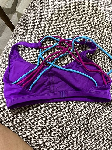 Penti bikini üstü