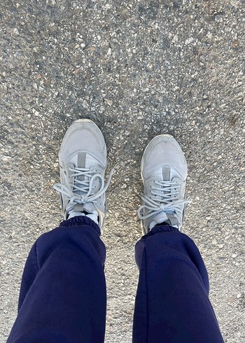 Gri Bağcıklı İnce Topuklu Kadın Spor Ayakkabı - Görsel 3