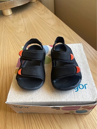 Adidas marka sandalet
