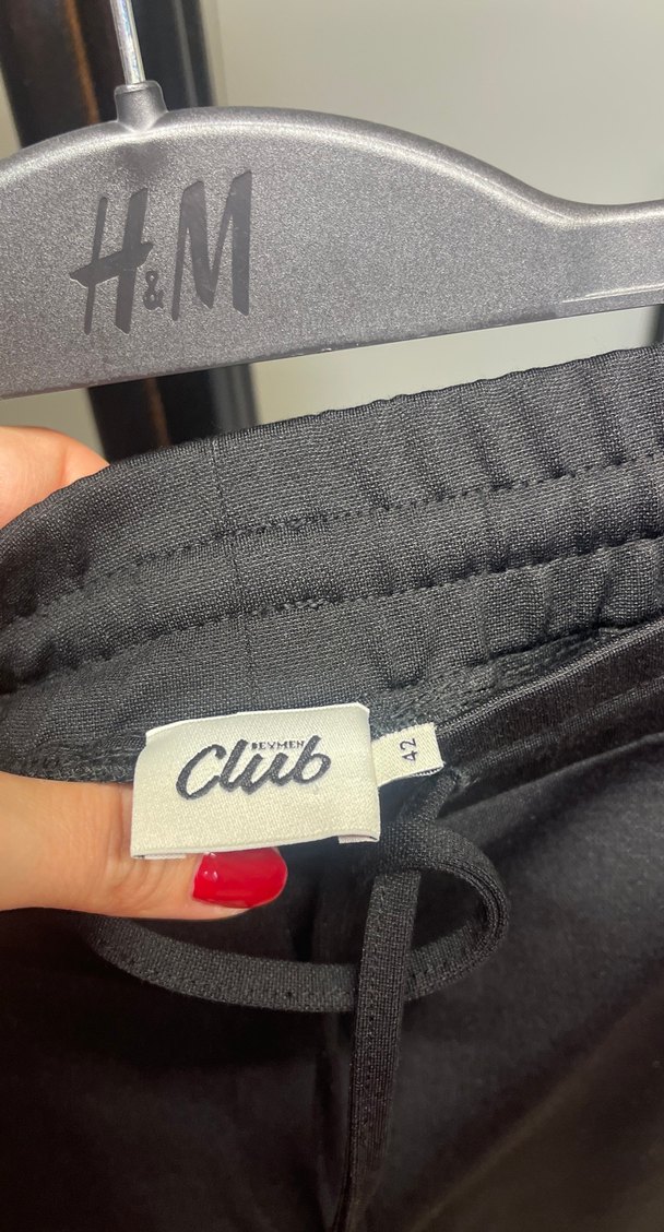 Siyah Kemerli Rahat Kesim Kadın Pantolon - Görsel 3