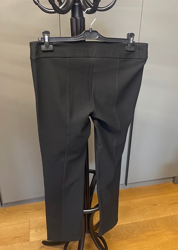 Kadın Siyah Kumaş Kemerli Pantolon - Görsel 2