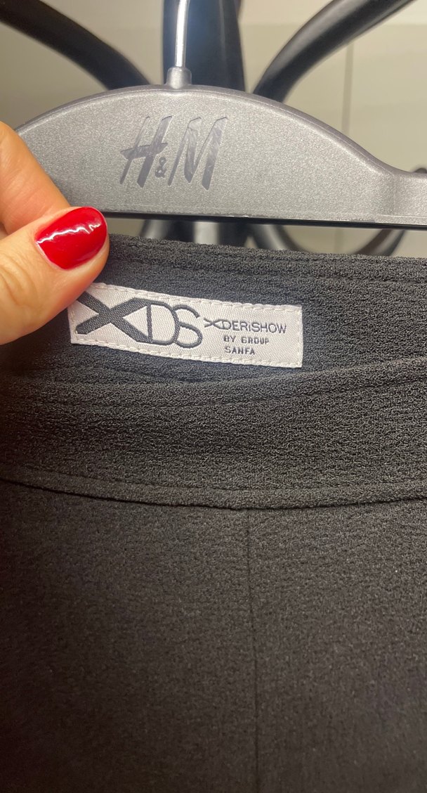 Kadın Siyah Pilili Kumaş Pantolon - Görsel 2