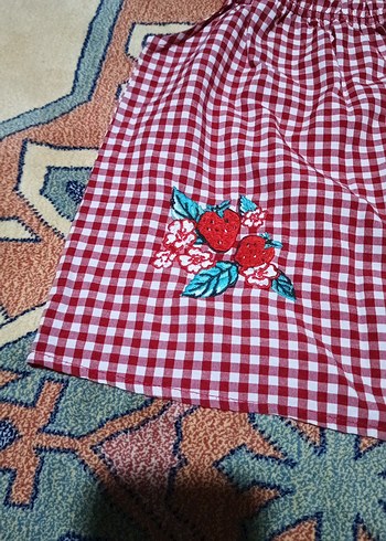 Kırmızı Nakışlı Kolsuz Kız Elbisesi - Görsel 4