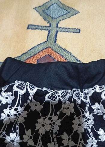 Kız Çocuk Siyah Nakışlı Dantel Etek - Görsel 4