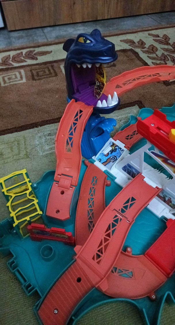 HotwHeeLS Renkli Dinozor Temalı Oyuncak Parkuru - Görsel 3