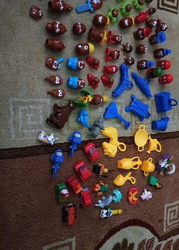 Renkli Çeşitli Aksiyon Figürleri Seti - Görsel 13