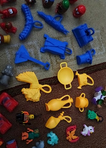 Renkli Çeşitli Aksiyon Figürleri Seti - Görsel 3