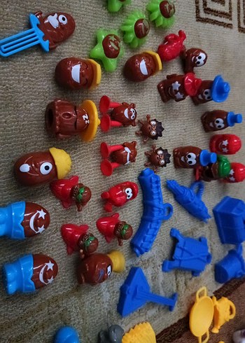 Renkli Çeşitli Aksiyon Figürleri Seti - Görsel 6