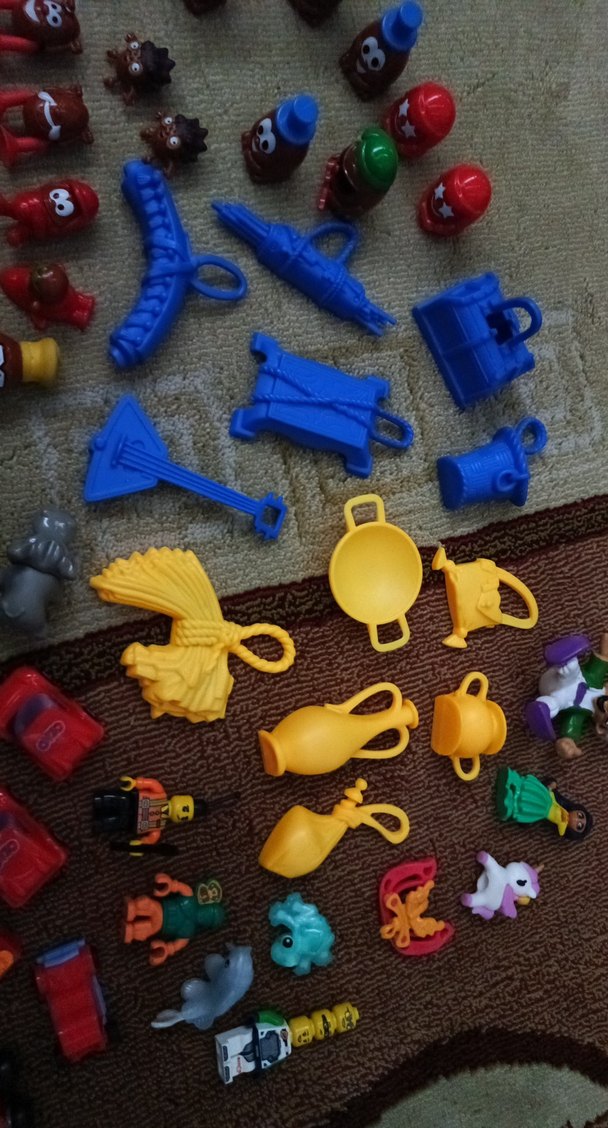 Renkli Çeşitli Aksiyon Figürleri Seti - Görsel 3