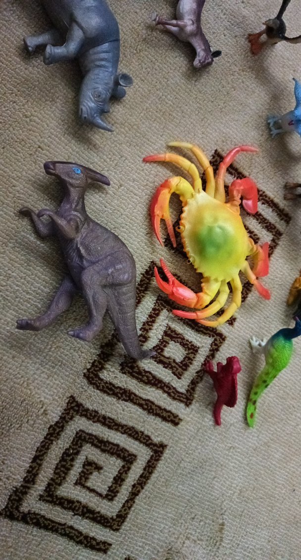 Çeşitli Renklerde Hayvan ve Dinozor Figürleri - Görsel 3