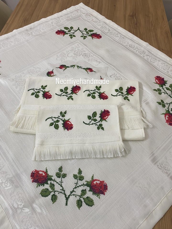 Nakışlı Beyaz Bohça Seti - Görsel 2