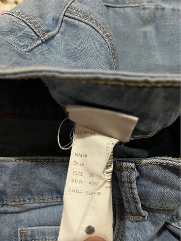 26 Beden Defacto mango stradivarius koton levis