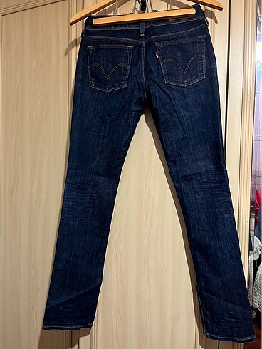 Levis Levi?s mango zara bershka