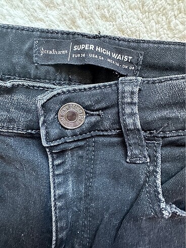 36 Beden Stradivarius taşlı jean