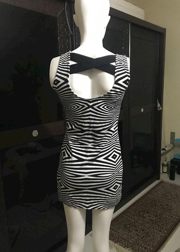 Mavi Mavi jean,Zebra Desenli Siyah Midi Kalem Elbise