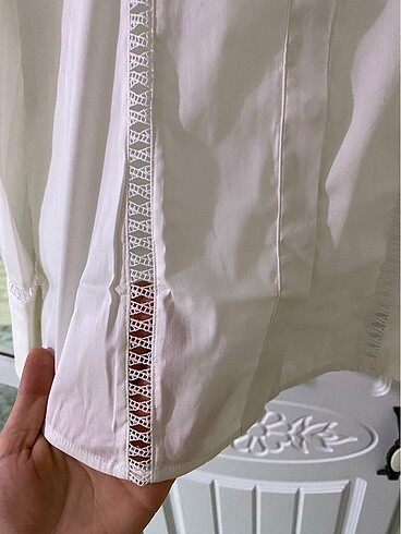 Diğer Dantel İşlemeli Beyaz Gömlek