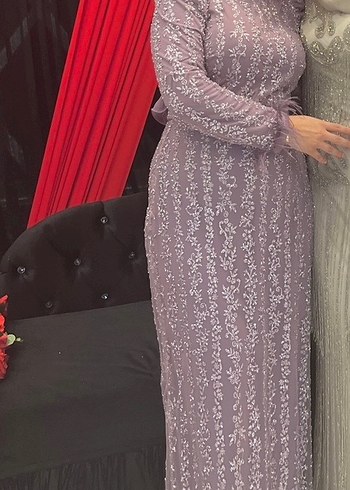 Uzun Kollu Mor İşlemeli Abiye tesettür Elbise - Görsel 3