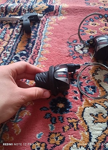 Beden siyah Renk SHIMANO VİTES KOLU VE FREN KOLU SETİ 3X7