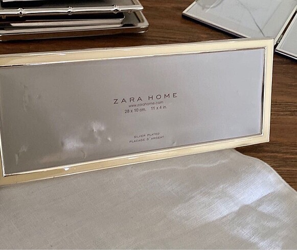 Zara Home Gümüş Kaplamalı Çerçeve