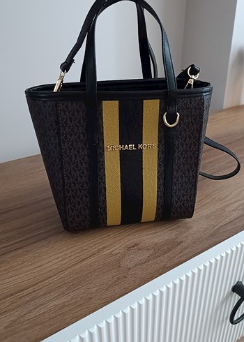 Michael Kors Baskılı Deri Kadın Çanta