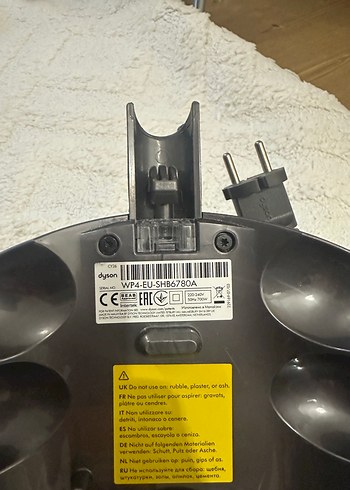 Beden Renk Kırmızı Dyson Kablosuz Elektrikli Süpürge