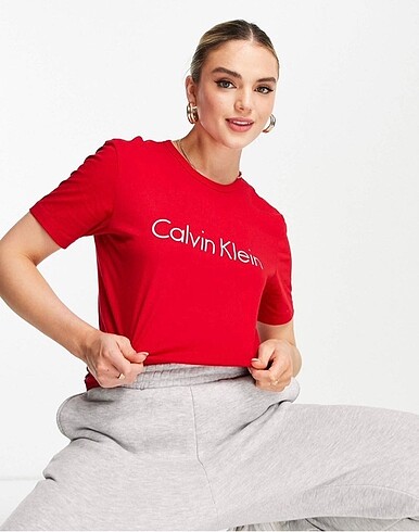 m Beden Calvin Klein