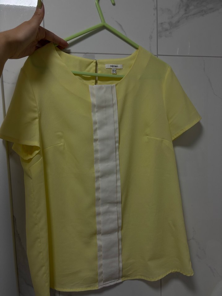 Koton Pastel Sarı Kısa Kollu Pilili Kadın Bluz - Görsel 3