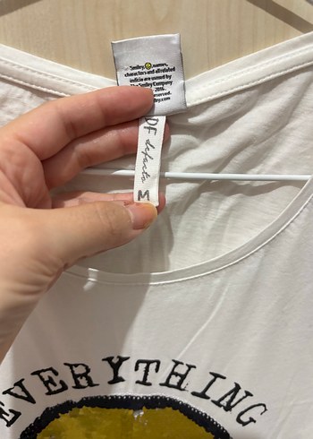 Beyaz Payetli Baskılı Kadın Tişört - Görsel 3