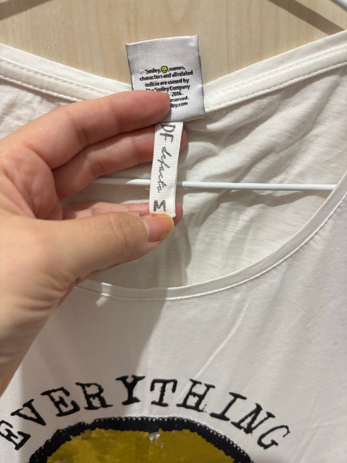 Beyaz Payetli Baskılı Kadın Tişört - Görsel 3