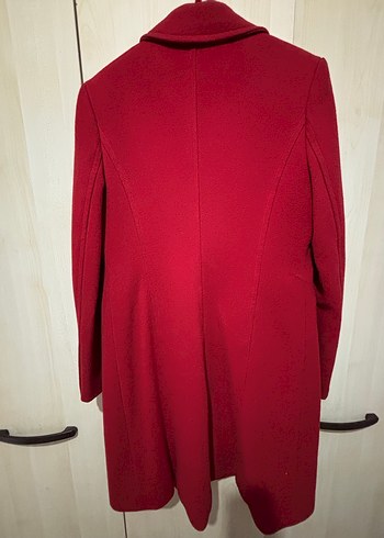 Kırmızı Düğmeli Kadın Kaban - Görsel 5