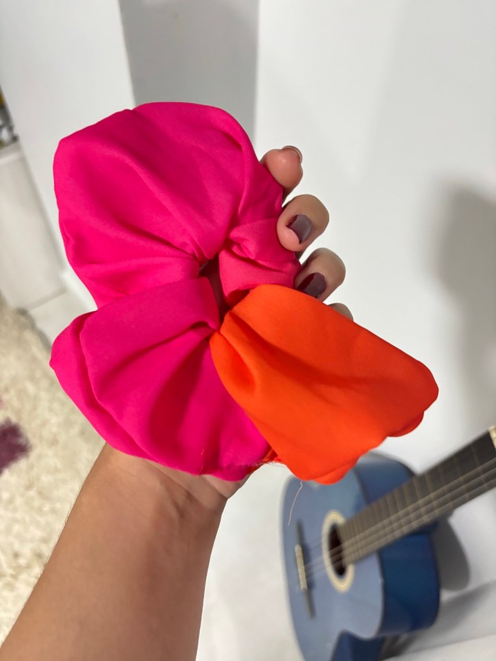 Renkli İpek Görünümlü Lastikli Toka - Görsel 4