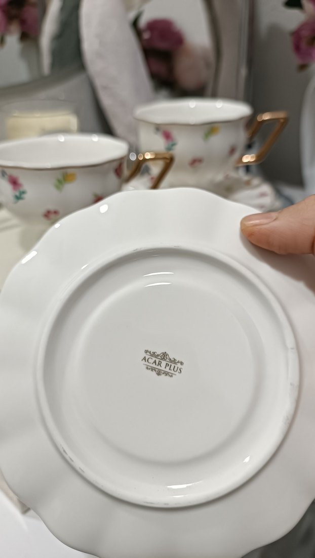 Çiçek desenli Çay Fincanı Seti - Görsel 3