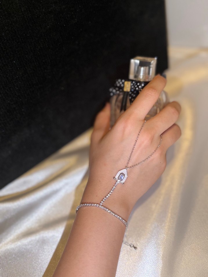 Zarif Taş Detaylı  Silver Renkli Şahmeran - Görsel 4