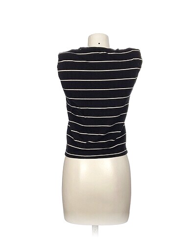 xs Beden LC Waikiki T-shirt %70 İndirimli.