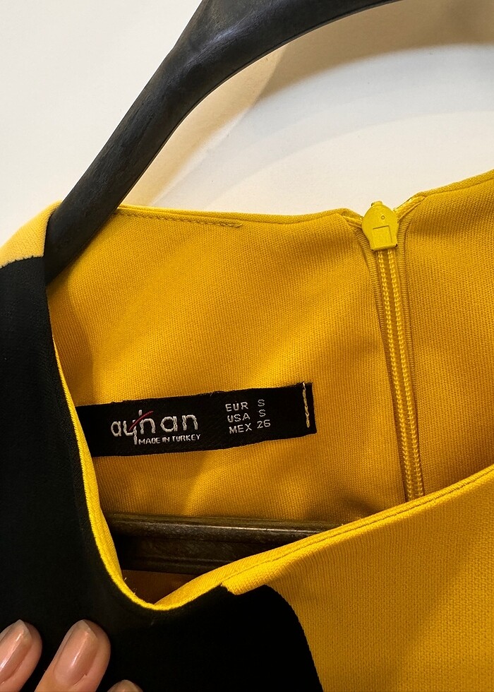 Ayhan sarı ve siyan elbise - Görsel 3