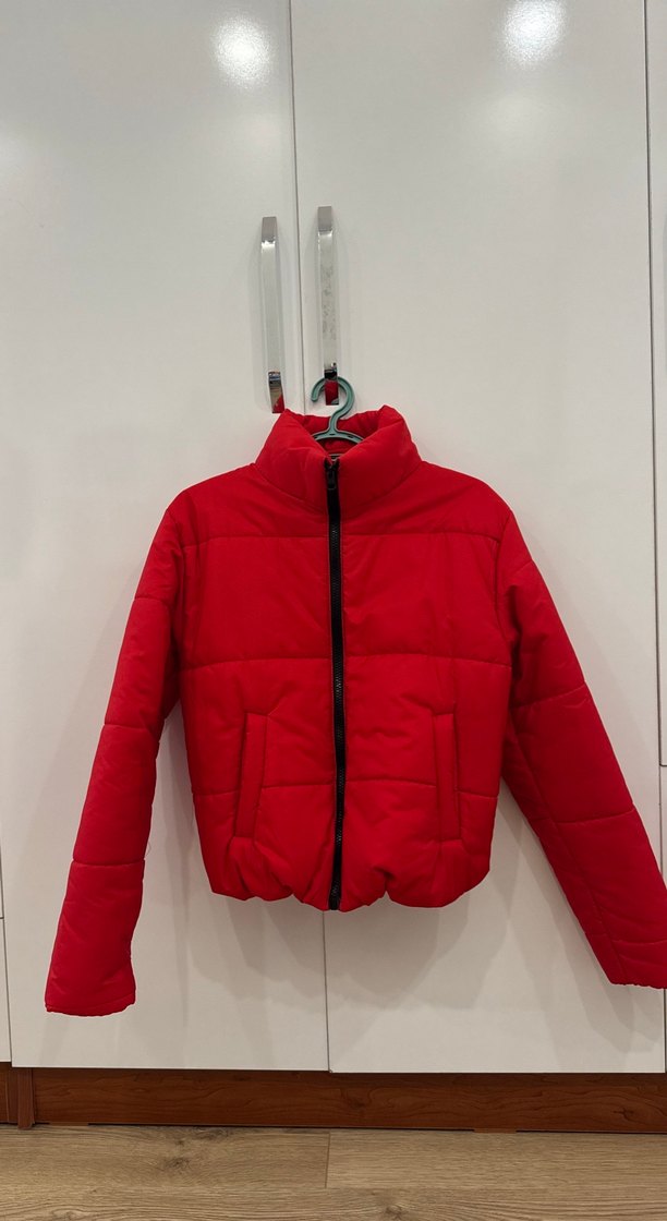Kırmızı Fermuarlı Kısa Kışlık Mont - Görsel 2