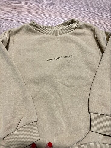 Zara Sweat