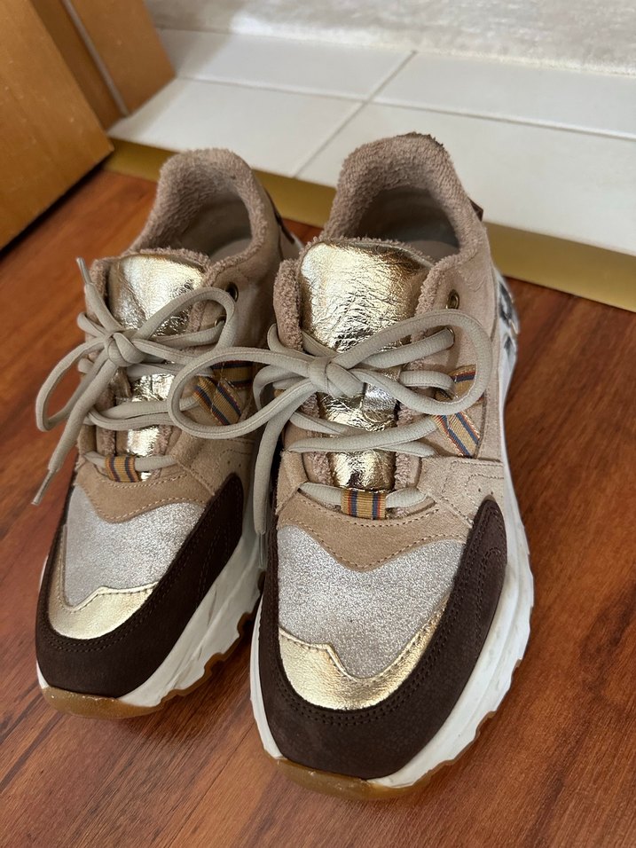 Yüksek Tabanlı Kahverengi Kadın Spor Ayakkabı - Görsel 2