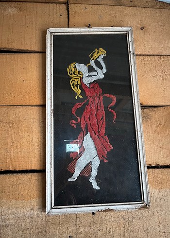 Beden Kırmızı Elbiseli Kadın Figürlü Tablo
