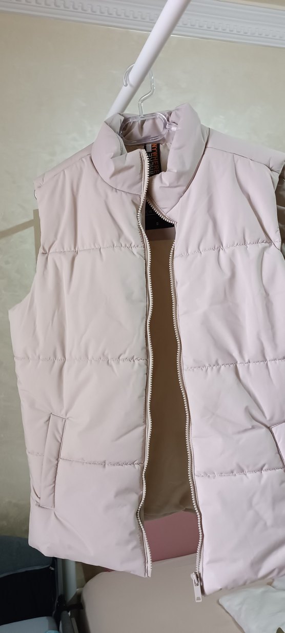 Beyaz Yüksek Yakalı Fermuarlı Kadın Yelek - Görsel 2