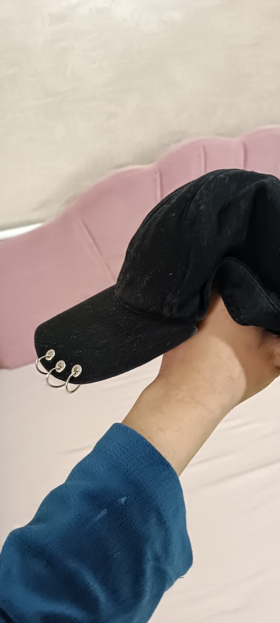 Düğmeli Siyah Süet Punk Şapka - Görsel 2