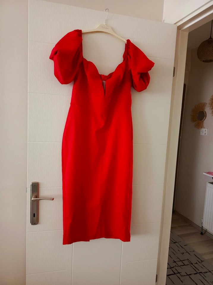 Parlak Kırmızı Drapeli V Yaka Uzun Elbise - Görsel 2